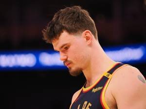 科尔：波斯特替补也能做贡献 用小阵容首发是避免他被利拉德针对